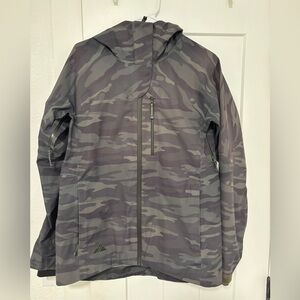 Strafe Meadow 3L Shell - Women’s Small